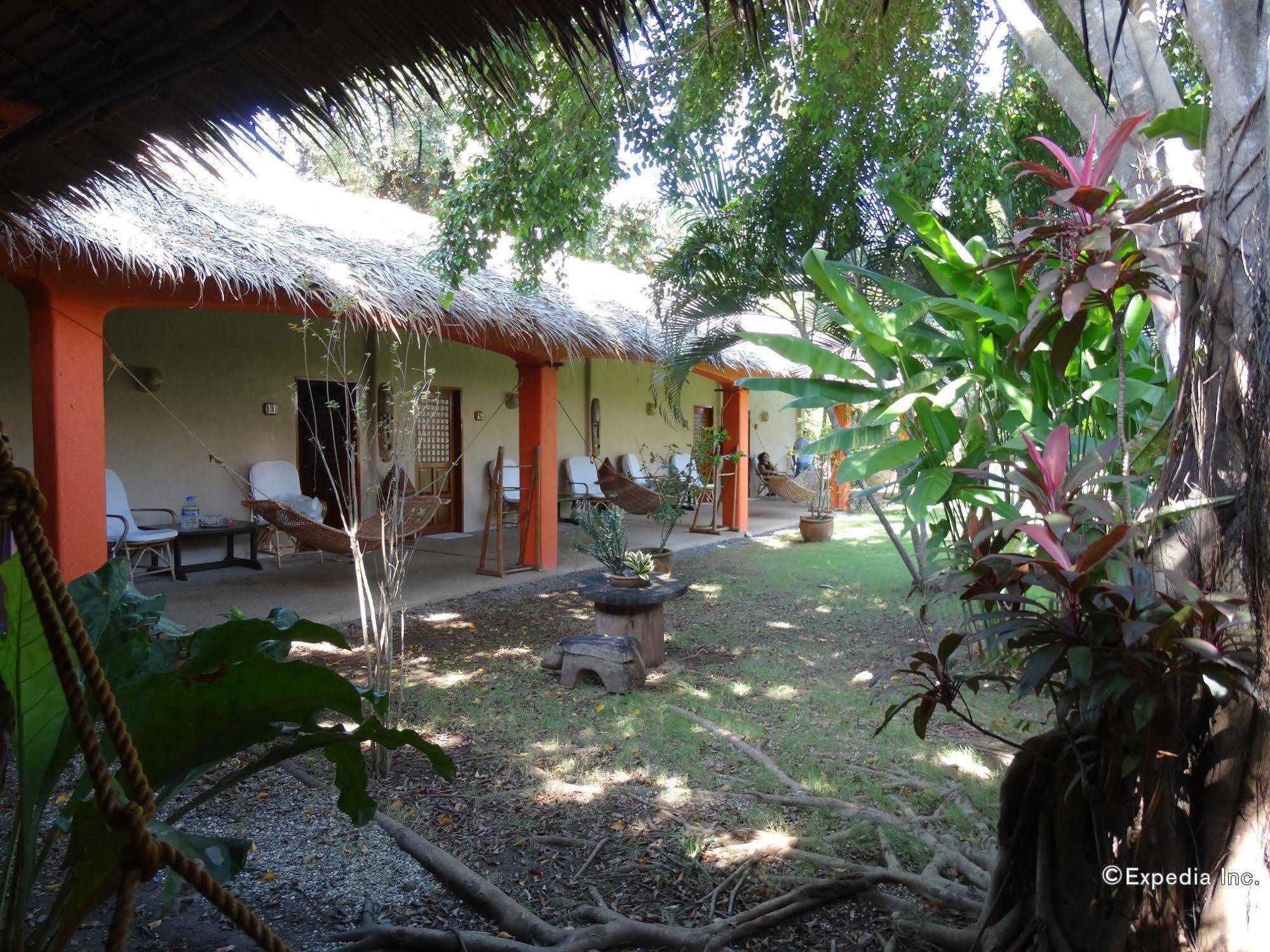 Hibiscus Garden Resort Puerto Princesa Esterno foto
