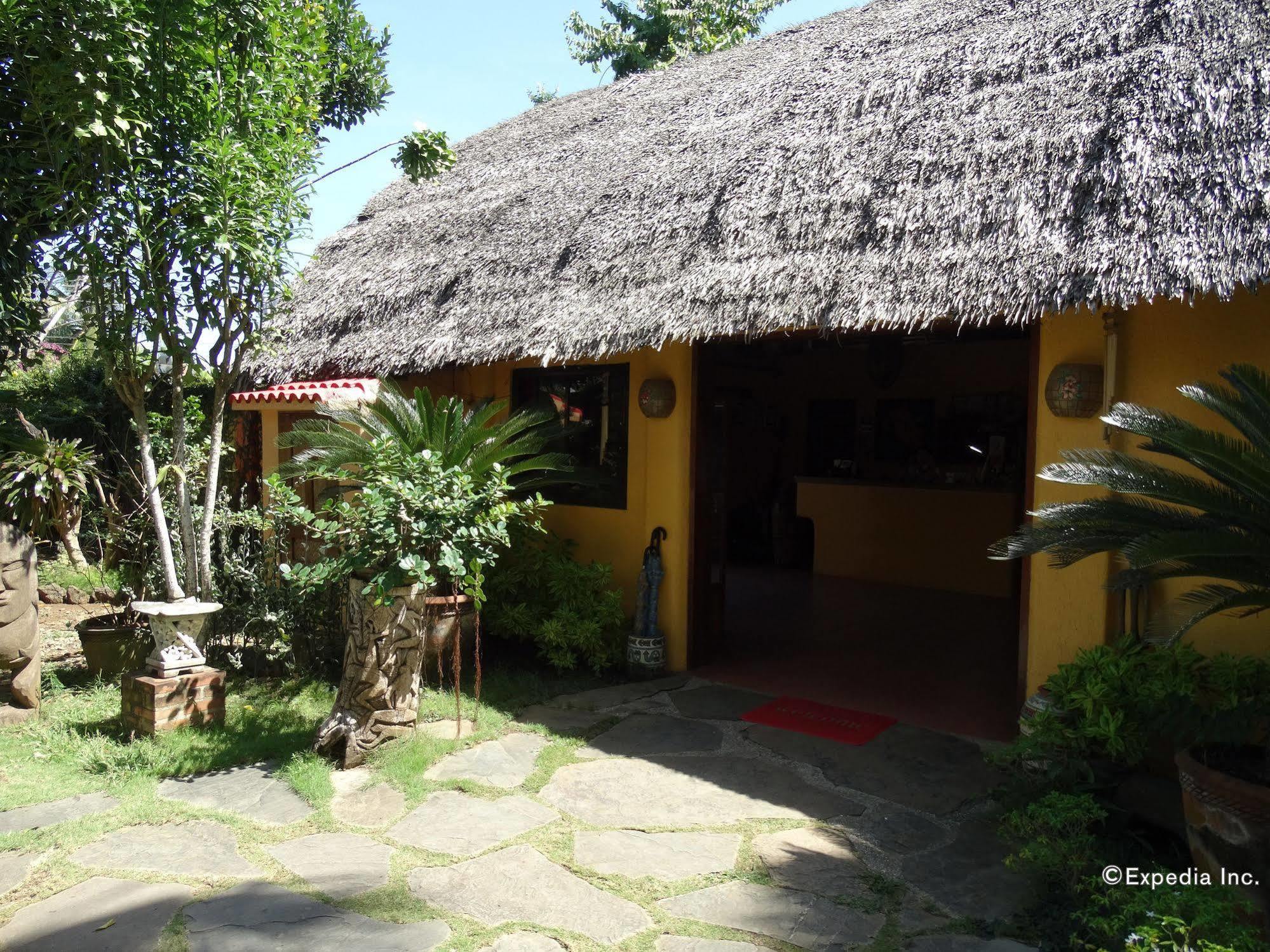 Hibiscus Garden Resort Puerto Princesa Esterno foto